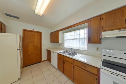 Touwnhouse à louer à Clermont, Floride: 2 chambres, 115.2 m2 № 2432699 - photo 11