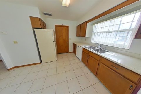 Touwnhouse à louer à Clermont, Floride: 2 chambres, 115.2 m2 № 2432699 - photo 15