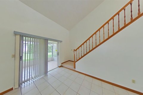 Touwnhouse à louer à Clermont, Floride: 2 chambres, 115.2 m2 № 2432699 - photo 6