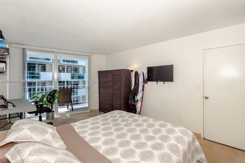 Снять в аренду кондоминиум в Майами-Бич, Флорида 1 спальня, 69.68м2, № 1992531 - фото 16