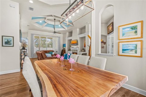 House in Ormond Beach, Florida 4 bedrooms, 237.92 sq.m. № 2283523 - photo 14
