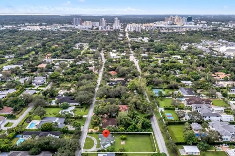 House in Miami, Florida 3 bedrooms, 151.15 sq.m. № 1950518 - photo 2
