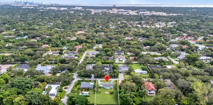 House in Miami, Florida 3 bedrooms, 151.15 sq.m. № 1950518