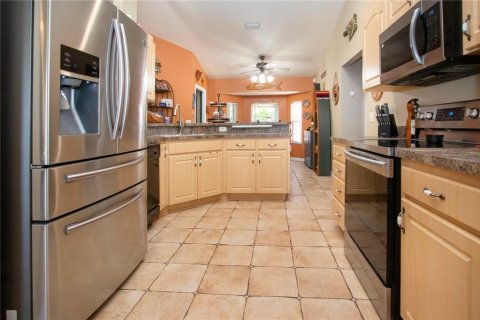 House in Wimauma, Florida 3 bedrooms, 158.31 sq.m. № 1784752 - photo 26
