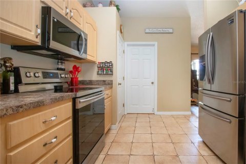 House in Wimauma, Florida 3 bedrooms, 158.31 sq.m. № 1784752 - photo 24