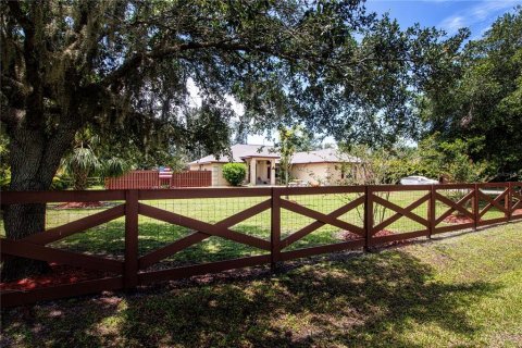 House in Wimauma, Florida 3 bedrooms, 158.31 sq.m. № 1784752 - photo 1