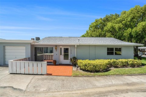 Villa ou maison à vendre à Palm Harbor, Floride: 2 chambres, 92.9 m2 № 1837395 - photo 24
