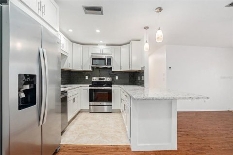Villa ou maison à vendre à Palm Harbor, Floride: 2 chambres, 92.9 m2 № 1837395 - photo 12