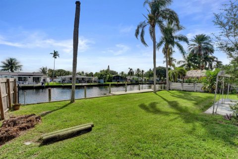 Villa ou maison à vendre à Hollywood, Floride: 3 chambres, 121.14 m2 № 2413294 - photo 12