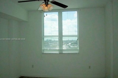Condominio en alquiler en Boynton Beach, Florida, 1 dormitorio, 74.79 m2 № 2145722 - foto 13