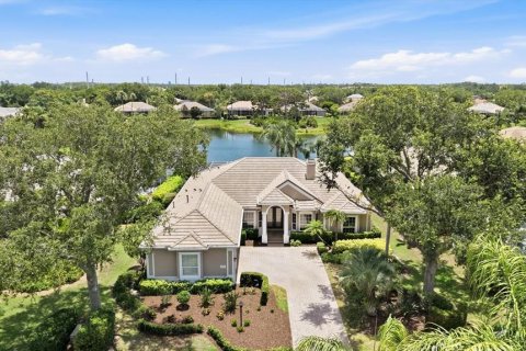 Villa ou maison à University Park, Floride 3 chambres, 289.76 m2 № 2220709