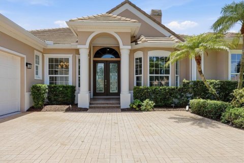 Villa ou maison à vendre à University Park, Floride: 3 chambres, 289.76 m2 № 2220709 - photo 3