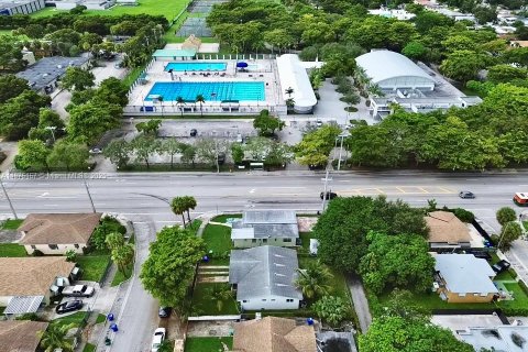 Villa ou maison à vendre à Miami, Floride: 3 chambres, 99.68 m2 № 1924081 - photo 17
