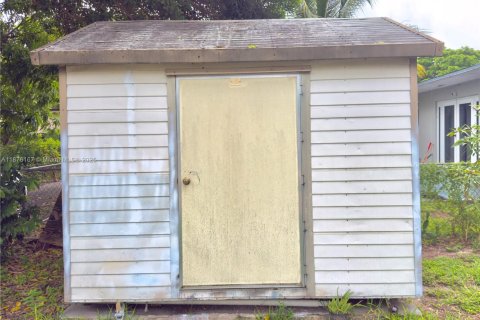 Villa ou maison à vendre à Miami, Floride: 3 chambres, 99.68 m2 № 1924081 - photo 15