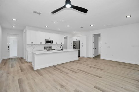House in Dunnellon, Florida 4 bedrooms, 145.95 sq.m. № 2107720 - photo 7