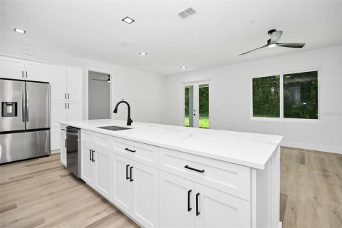 House in Dunnellon, Florida 4 bedrooms, 145.95 sq.m. № 2107720 - photo 11