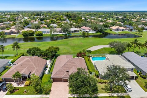 House in Davie, Florida 4 bedrooms, 276.2 sq.m. № 1882363 - photo 2