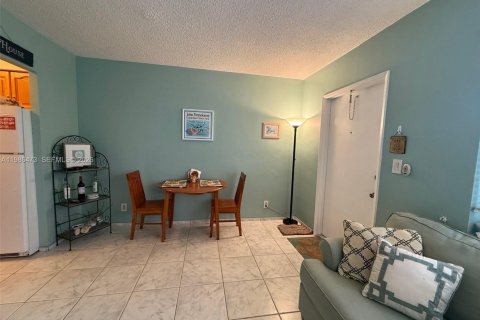 Condominio en alquiler en Pompano Beach, Florida, 1 dormitorio, 44.41 m2 № 2048197 - foto 7