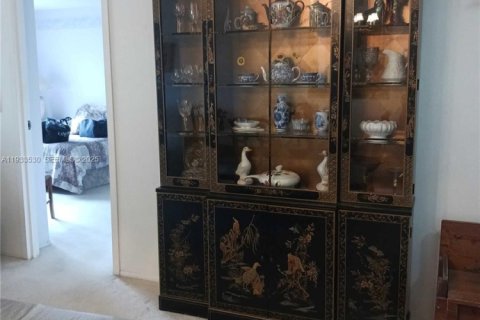 Condo in Lauderdale Lakes, Florida, 2 bedrooms  № 1992031 - photo 22