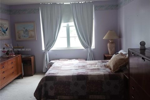 Condo in Lauderdale Lakes, Florida, 2 bedrooms  № 1992031 - photo 7