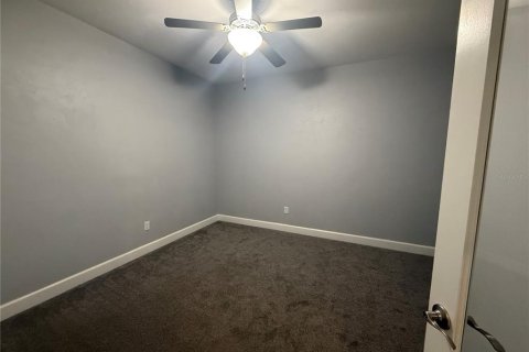House in Newberry, Florida 2 bedrooms, 140.75 sq.m. № 1806563 - photo 8