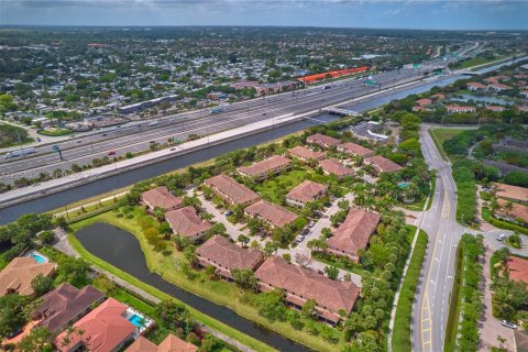 Townhouse in Plantation, Florida 3 bedrooms, 175.77 sq.m. № 2168754 - photo 25