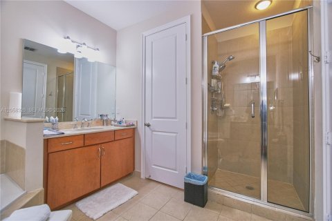 Townhouse in Plantation, Florida 3 bedrooms, 175.77 sq.m. № 2168754 - photo 20