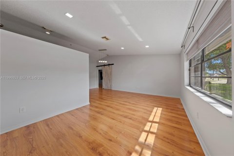 Casa en venta en Homestead, Florida, 3 dormitorios, 174.47 m2 № 2058689 - foto 15