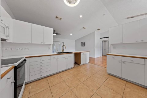 Casa en venta en Homestead, Florida, 3 dormitorios, 174.47 m2 № 2058689 - foto 5