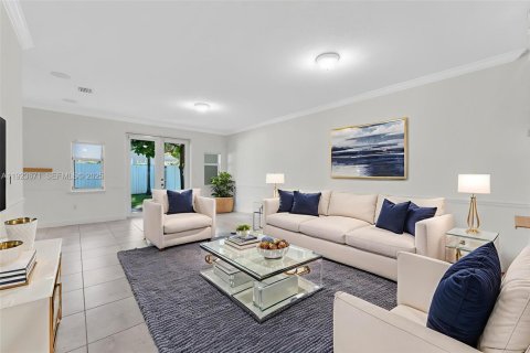 Townhouse in Palmetto Bay, Florida 3 bedrooms, 217.76 sq.m. № 1982084 - photo 2