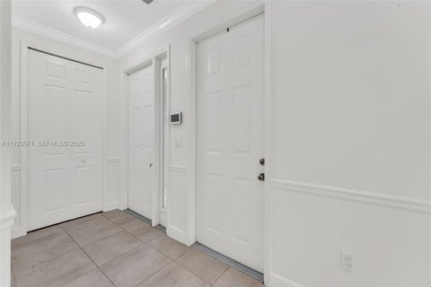 Townhouse in Palmetto Bay, Florida 3 bedrooms, 217.76 sq.m. № 1982084 - photo 27