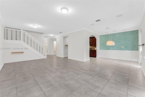 Townhouse in Palmetto Bay, Florida 3 bedrooms, 217.76 sq.m. № 1982084 - photo 10