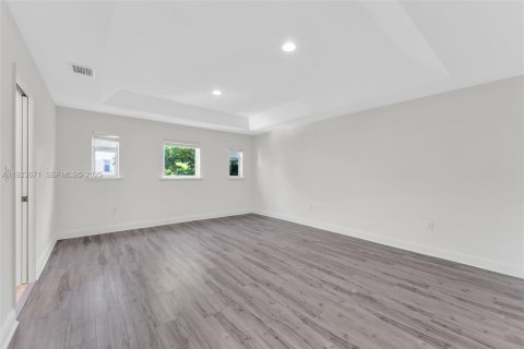 Townhouse in Palmetto Bay, Florida 3 bedrooms, 217.76 sq.m. № 1982084 - photo 16