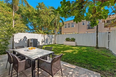 Townhouse in Palmetto Bay, Florida 3 bedrooms, 217.76 sq.m. № 1982084 - photo 29