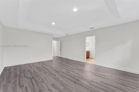 Townhouse in Palmetto Bay, Florida 3 bedrooms, 217.76 sq.m. № 1982084 - photo 17