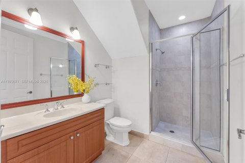 Townhouse in Palmetto Bay, Florida 3 bedrooms, 217.76 sq.m. № 1982084 - photo 18