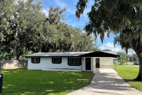 Villa ou maison à Lakeland, Floride 3 chambres, 145.3 m2 № 2304481