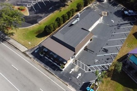 Commercial property in New Smyrna Beach, Florida 180.6 sq.m. № 2205204 - photo 2