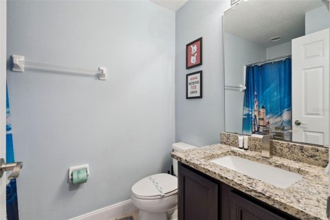 House in Kissimmee, Florida 5 bedrooms, 215.25 sq.m. № 2114772 - photo 22