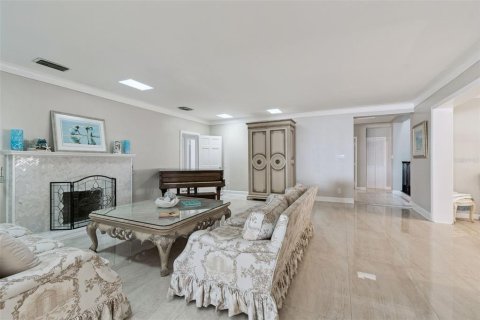 Купить виллу или дом в Бельэр-Бич, Флорида 3 комнаты, 646.41м2, № 2322390 - фото 15