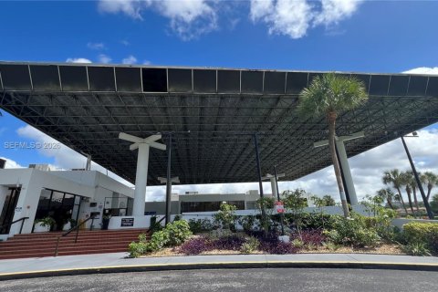 Condominio en venta en Lauderhill, Florida, 2 dormitorios, 106.65 m2 № 2024870 - foto 14