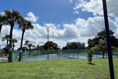 Condominio en venta en Lauderhill, Florida, 2 dormitorios, 106.65 m2 № 2024870 - foto 17