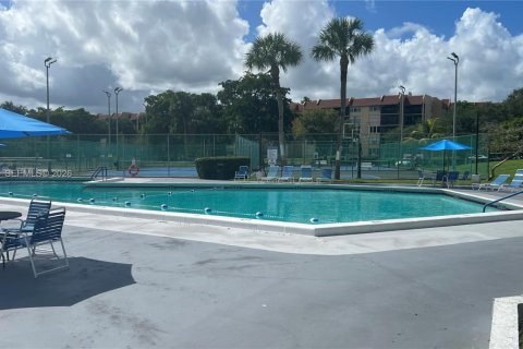 Condominio en venta en Lauderhill, Florida, 2 dormitorios, 106.65 m2 № 2024870 - foto 15