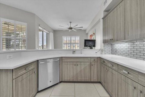 Condominio en venta en Punta Gorda, Florida, 3 dormitorios, 221.39 m2 № 2223533 - foto 14
