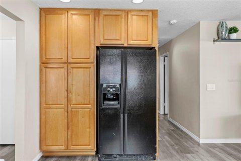 House in Tampa, Florida 3 bedrooms, 142.42 sq.m. № 2142443 - photo 14