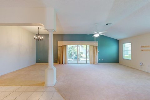 Villa ou maison à vendre à The Villages, Floride: 3 chambres, 181.72 m2 № 2220120 - photo 6