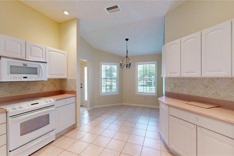 Villa ou maison à vendre à The Villages, Floride: 3 chambres, 181.72 m2 № 2220120 - photo 3