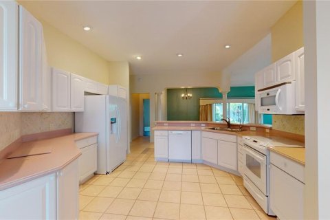 Villa ou maison à vendre à The Villages, Floride: 3 chambres, 181.72 m2 № 2220120 - photo 2