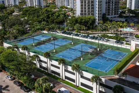 Condominio en venta en Aventura, Florida, 2 dormitorios, 150.69 m2 № 1854928 - foto 17