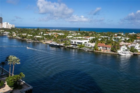 Condominio en venta en Aventura, Florida, 2 dormitorios, 150.69 m2 № 1854928 - foto 18